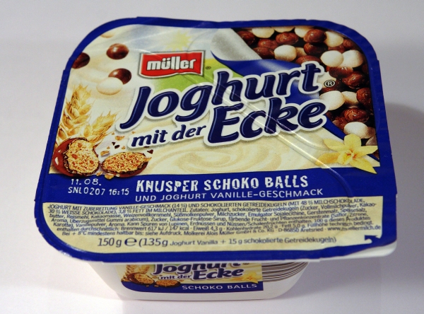 Müller Joghurt mit der Ecke Knusper Schoko Balls und Joghurt Vanille Geschmack Verpackung Packaging
