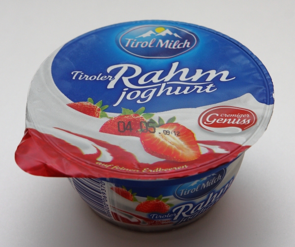 tirol milch rahm joghurt erdbeer becher verpackung
