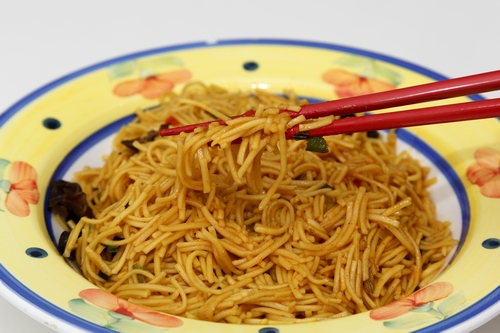 Knorr Asia Gebratene Nudeln Curry Bilder Werbung Realität Echtes Aussehen