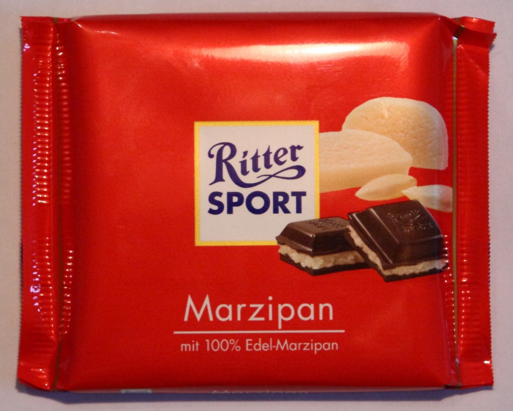 Ritter sports. Риттер спорт в в 1974. Риттер спорт quadratisch. Шоколад Квадратиш практиш. Ritter Sport реклама quadratisch, praktisch.